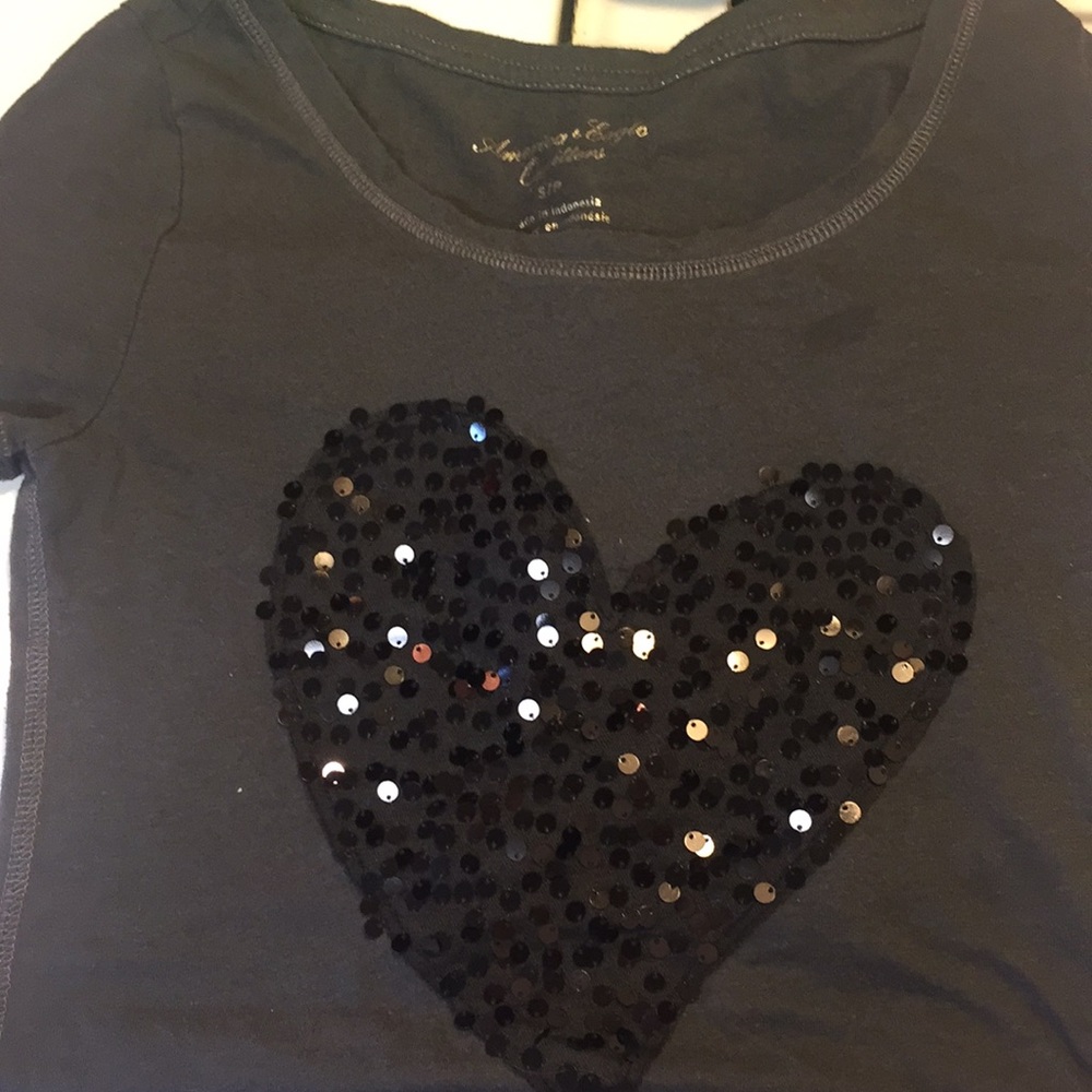 American eagle black tee